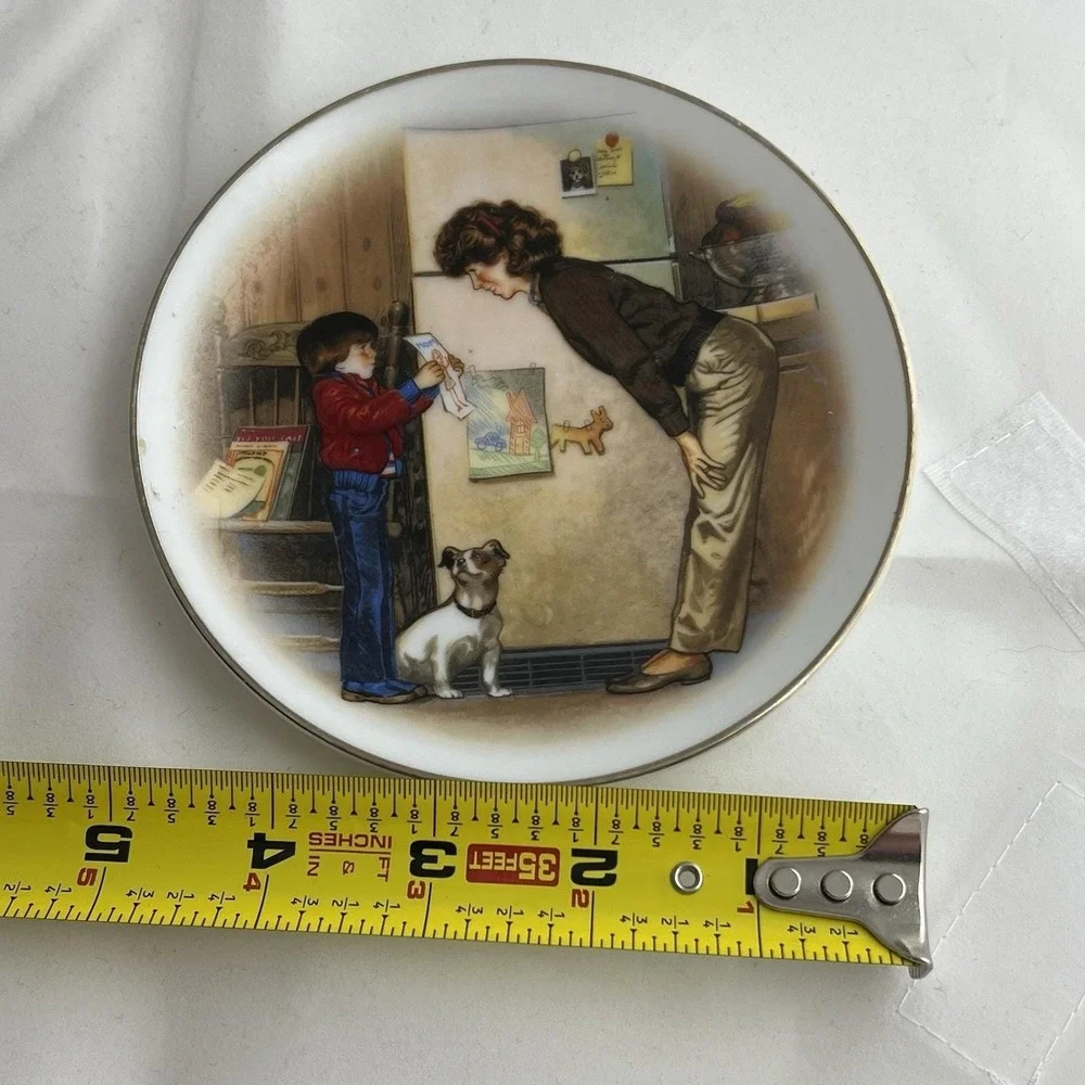 Avon scene newsom collector